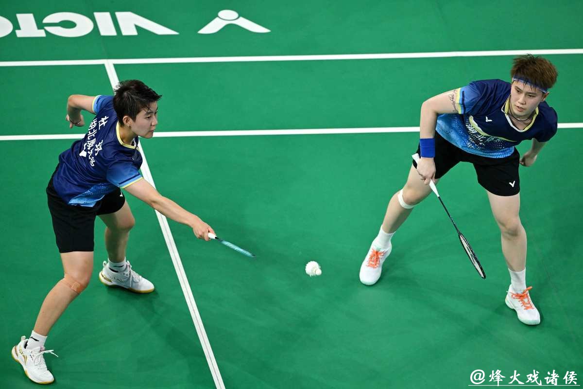 全运会羽毛球女子团体小组赛：浙江队胜湖北队